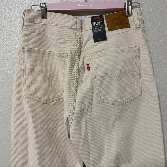 Levi’s 70s Flare Corduroy Cream Pants - Picture 6 of 8